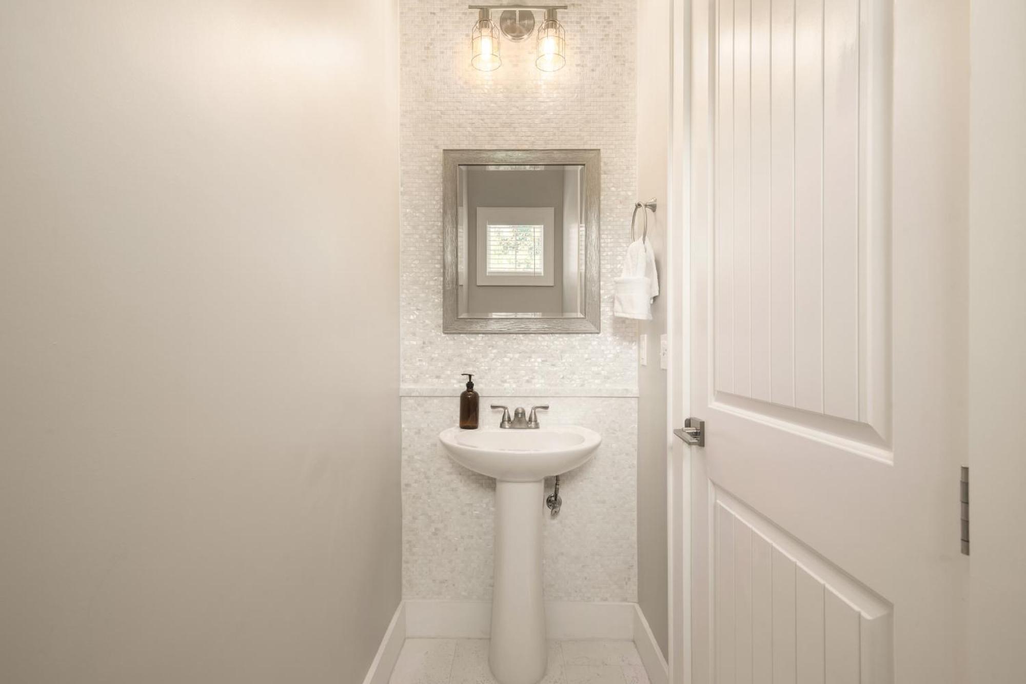 Edgewater By Avantstay Gorgeous Character Lakefront Home W Private Dock Destin Exterior photo