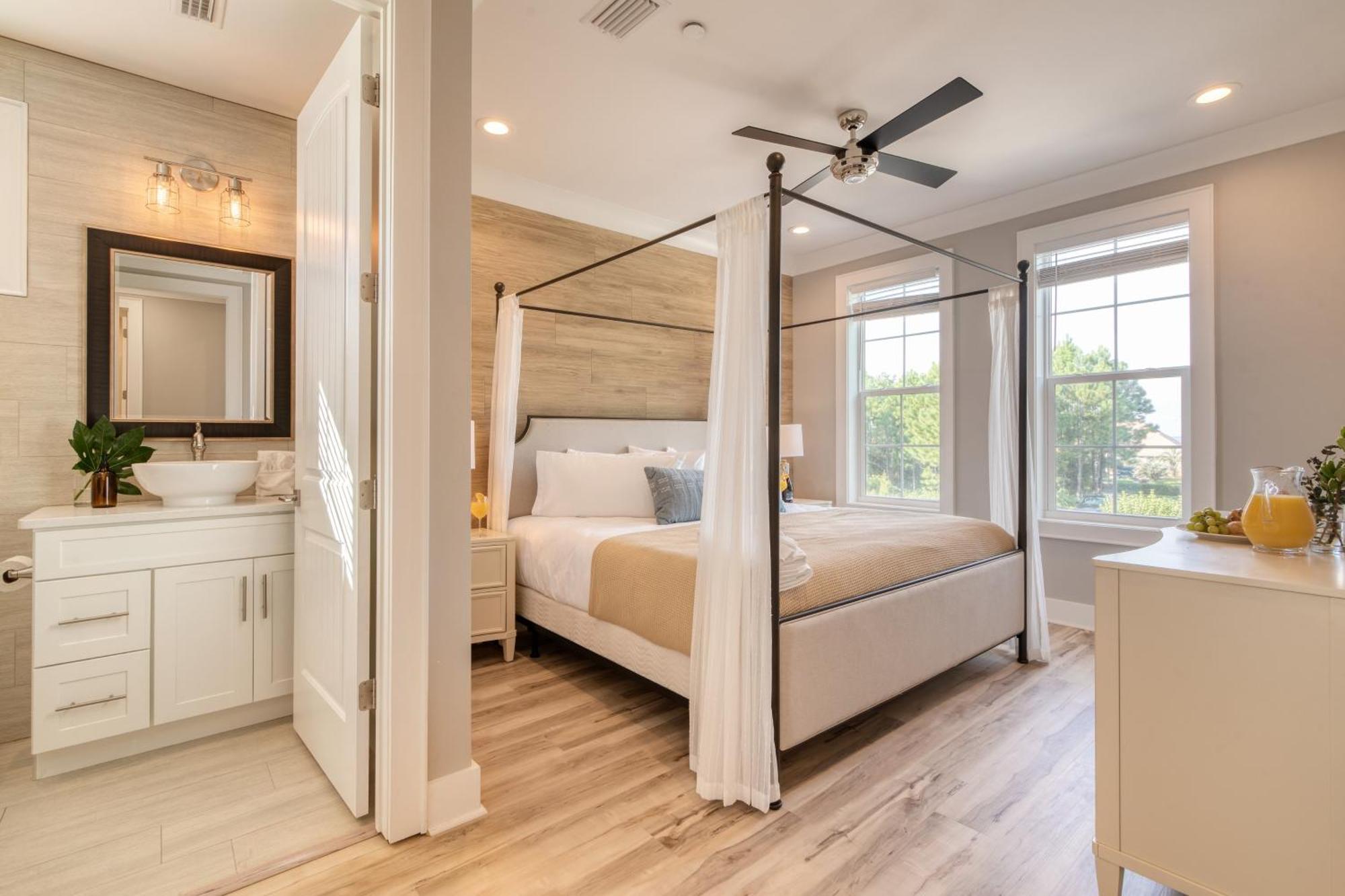Edgewater By Avantstay Gorgeous Character Lakefront Home W Private Dock Destin Exterior photo