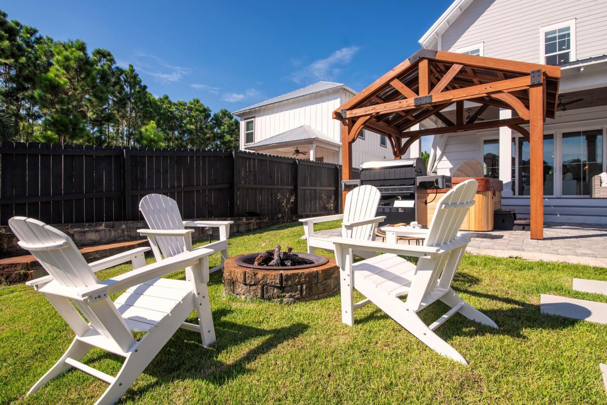 Edgewater By Avantstay Gorgeous Character Lakefront Home W Private Dock Destin Exterior photo
